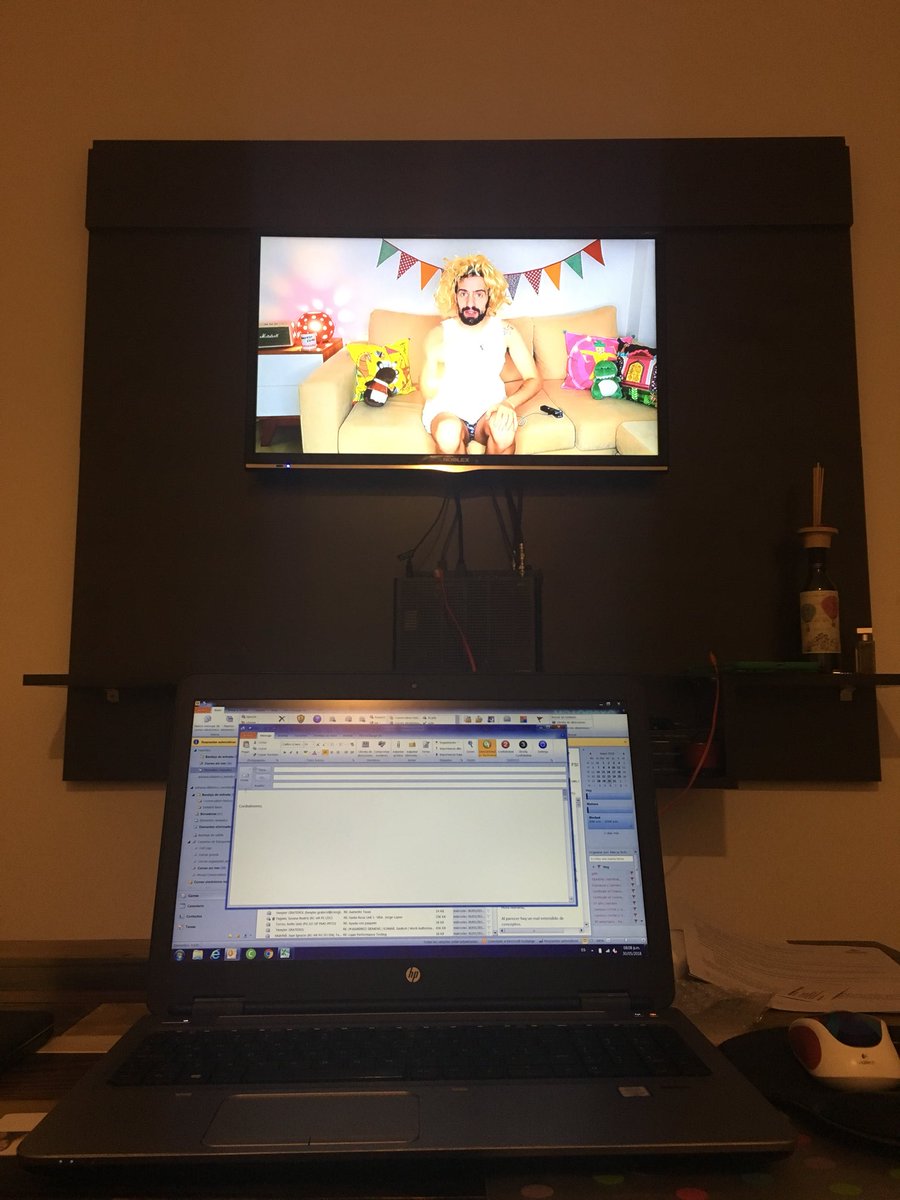 Si hay que trabajar fuera de horario... #ConsultorioFaraona <a href="/martinciriook/">martincirioputo</a>