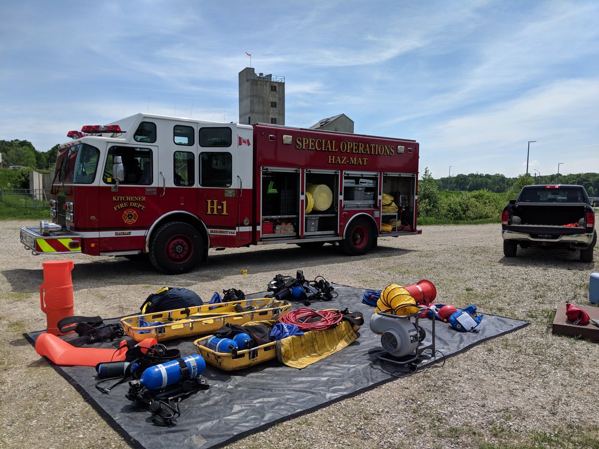 GordRoesch's tweet image. Awesome Day 2 with Kitchener Fire training to #NFPA1006 #ConfinedSpace!