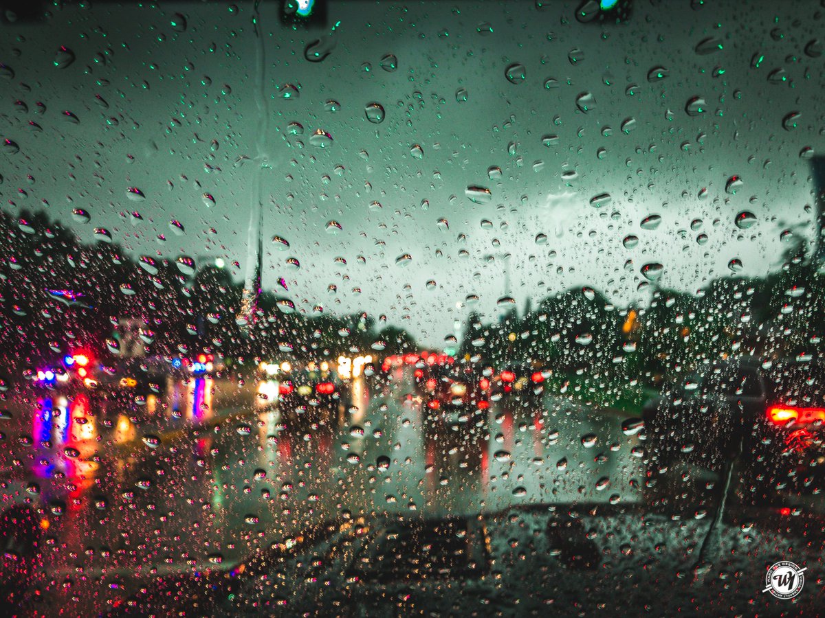 ward1design's tweet photo. Well that escalated quickly 😳⛈
2 hour commute via #290West
@MorganKolkmeyer
@halidecamera
#iPhoneX https://t.co/XUfyCSjxjr