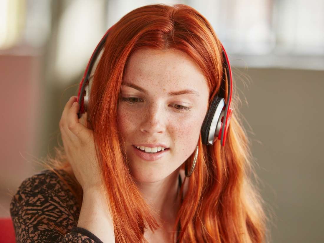 Not protecting your hearing when young can cause cognitive problems. #hearingloss buff.ly/2LsaC7O