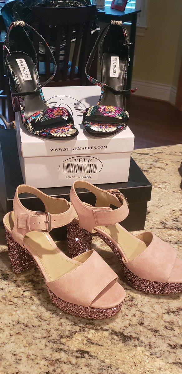 Krenner's tweet image. New shoes make me feel better, a little @DefconHeels