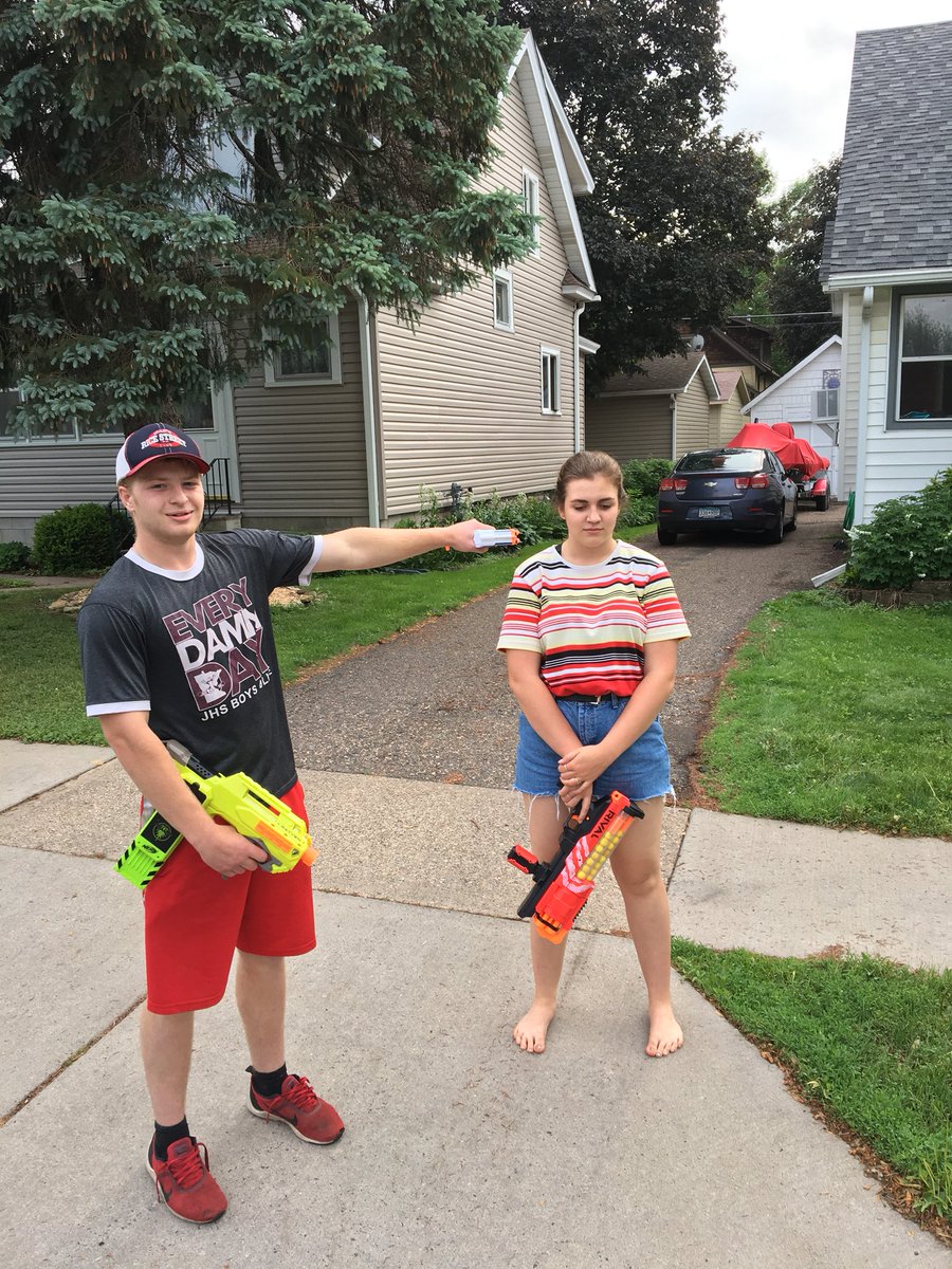 ComoNerf's tweet photo. It’s been a great day for Jumpout Gang!! Pat killed Zoë leaving ‘19 Bhaddies down by 2 https://t.co/CiTzrWAv2z