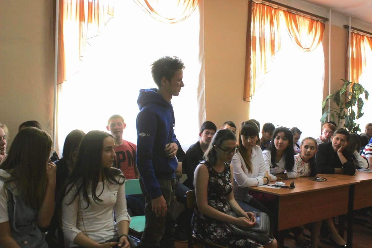 levshin_glava's tweet photo. Встреча с участниками экологического движения "Кто, если не мы". Ребята уже начали свою деятельность, проводили субботник. Планируют выйти на уборку 1 июня. https://t.co/IVX3Znk18X