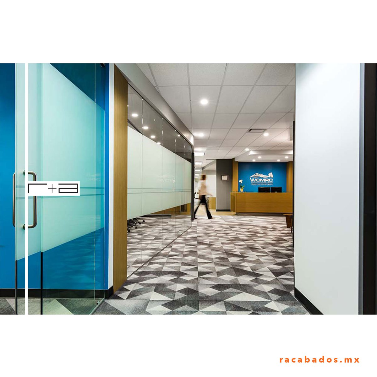 erreamx's tweet photo. ¿Diseñando un nuevo espacio? ¿Remodelando la oficina? Contáctanos y solicita nuestro brochure.  #interiordesign #Alfombra https://t.co/VrgItSgtEX