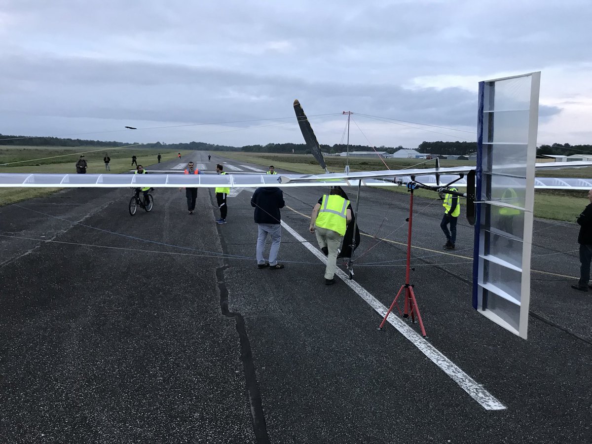 BromptonPilot's tweet photo. Instants historiques en #France #HumanImpulse #HPV @AeroSociety https://t.co/DyJzrNNxPa