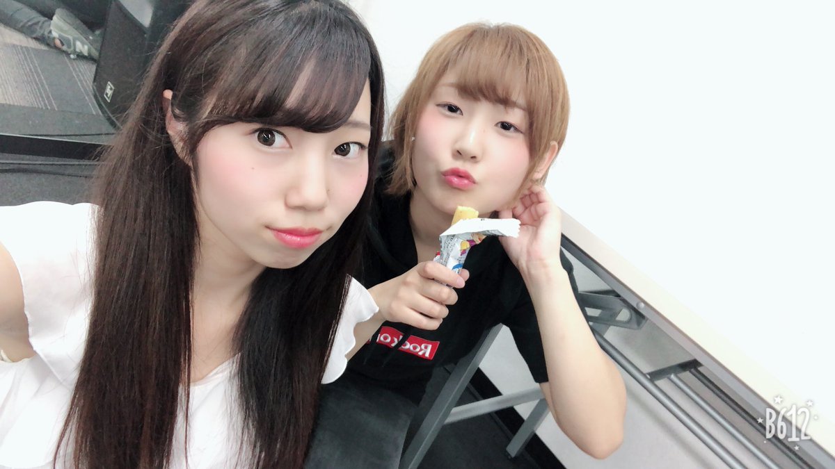Saeno_SkipJ's tweet photo. こんにちは🐳
今日はライブハウスＤで
17:50〜🍎
あの曲するんやで。みんなきてな(❁´ω`❁)
うちはもう楽しみで楽しみで仕方ない😏
みんなも楽しみにしててねっ！
髪型どうしようかな〜？？

今日もたくさんの方に会えますように😊💓 https://t.co/0DCUvESKNn