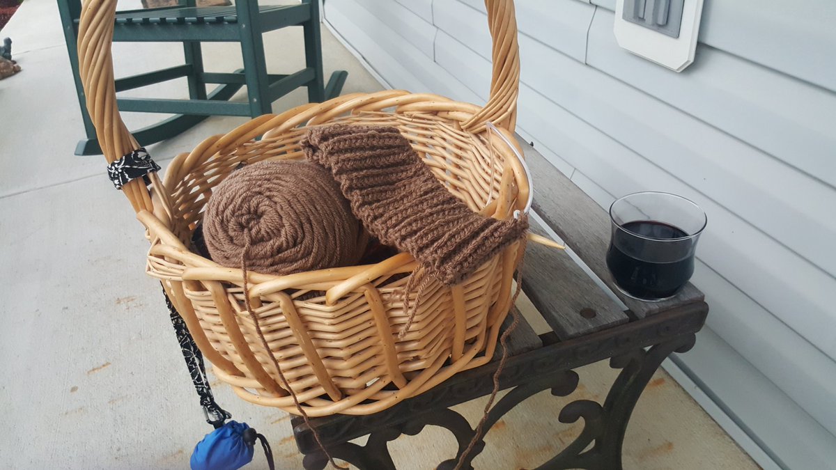 sohn_maria's tweet photo. #SWSDChat #SWSDJustforme
Knitting, my front porch, and a beverage. Just for me! https://t.co/YwbTWknbKp