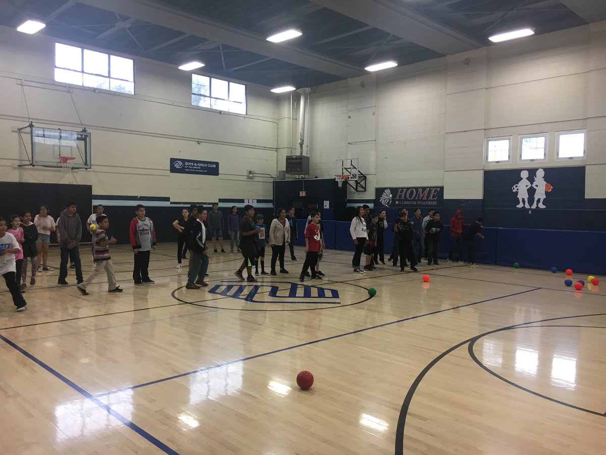 EstacionSTEM's tweet photo. Thank you @BGCA_Clubs Fallbrook for an amazing 6th grade fun day!! #FSS_STEM @FUESDSchools @JKniseley1 @FSS_LC_3 @6thgradefss @Mrs_McKenzie322 https://t.co/HWRSoTUAc0
