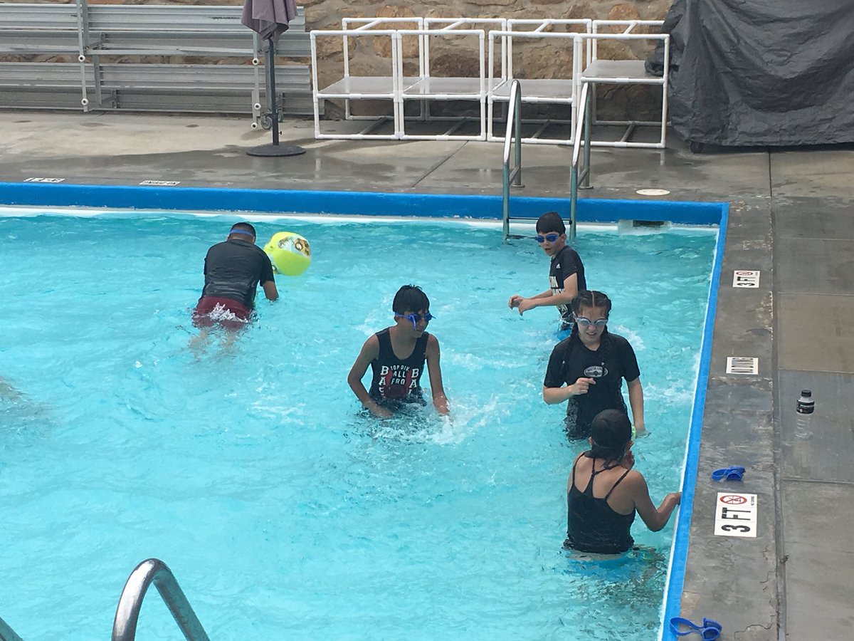 EstacionSTEM's tweet photo. Thank you @BGCA_Clubs Fallbrook for an amazing 6th grade fun day!! #FSS_STEM @FUESDSchools @JKniseley1 @FSS_LC_3 @6thgradefss @Mrs_McKenzie322 https://t.co/HWRSoTUAc0