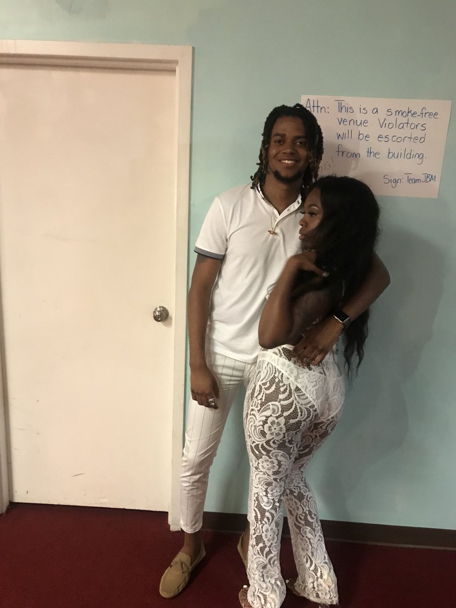 1kingkayla's tweet image. So sad these are the only pics I took😢 #seductivewhite @JaiiFrais