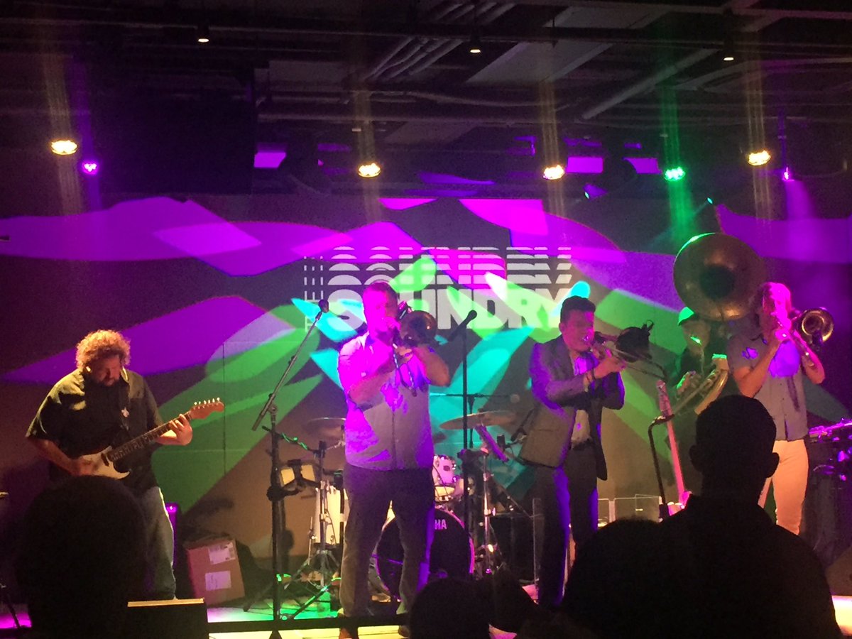 Hanging at new <a href="/Clydes/">Clyde's</a> spot <a href="/TheSoundryMD/">The Soundry</a> for the pre-opening shenanigans.@EvolutionKristi . Congrats guys!Legit!@evolutionbeer #lot3ipa on!