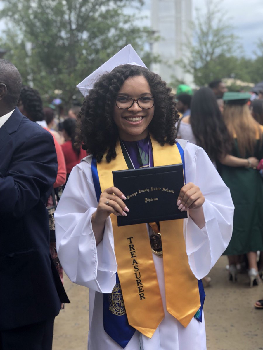 ElevationSchol1's tweet photo. Wrapped up graduation season by watching our @OakRidgeHS_OCPS Elevation Scholars walk across the stage! Congratulations 🎉 🎓 https://t.co/LKvjlNjGQA