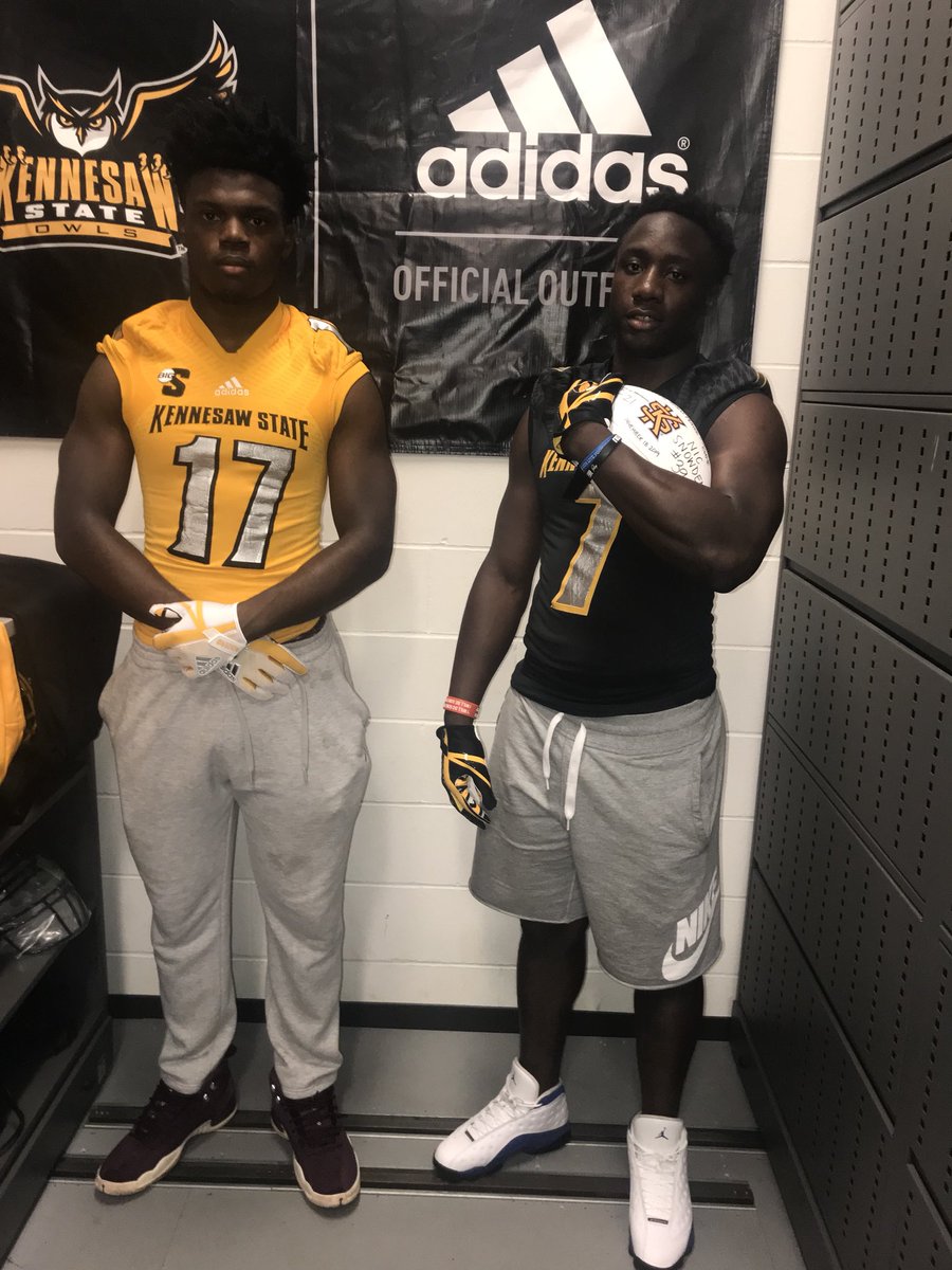 Teemurray3's tweet photo. Great Day at Kennesaw State ๐ฆ๐๐๐ช๐พ@CoachNew_KSU @Coach_Worley @KSUEATzone @17hop_
#LonglivePoohnanny
#LongliveRodScott https://t.co/UPdn9tiwtI