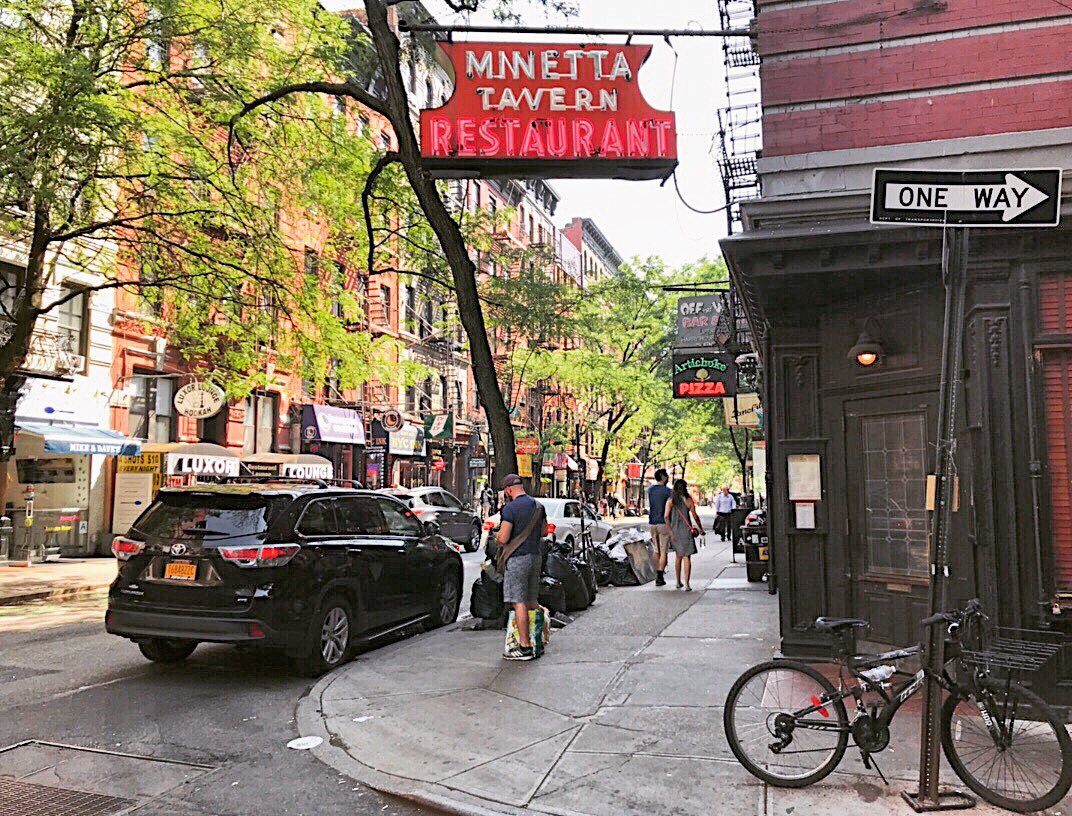edcolemangolf's tweet photo. “The Village” never disappoints, especially on a beautiful spring day.
. .
#nyc #manhattan #greenwichvillage #gotham #sunset #city #cityscape #igsunset #uspixels #instagood #newyork #newyorkcity #newyork_instagram https://t.co/xeGWcBiBrx