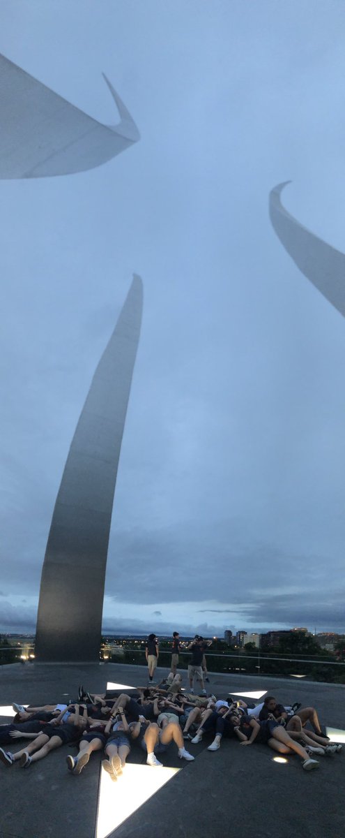 Emily Moore tweet media