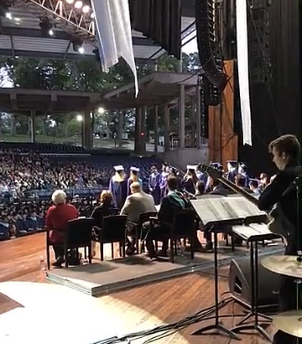 mrhschoirs's tweet photo. The Senior Mads sounded INCREDIBLE! Congrats @hcpss_mrhs Class of 2018! #HCPSSLevelUp https://t.co/y3ixNJP5P1
