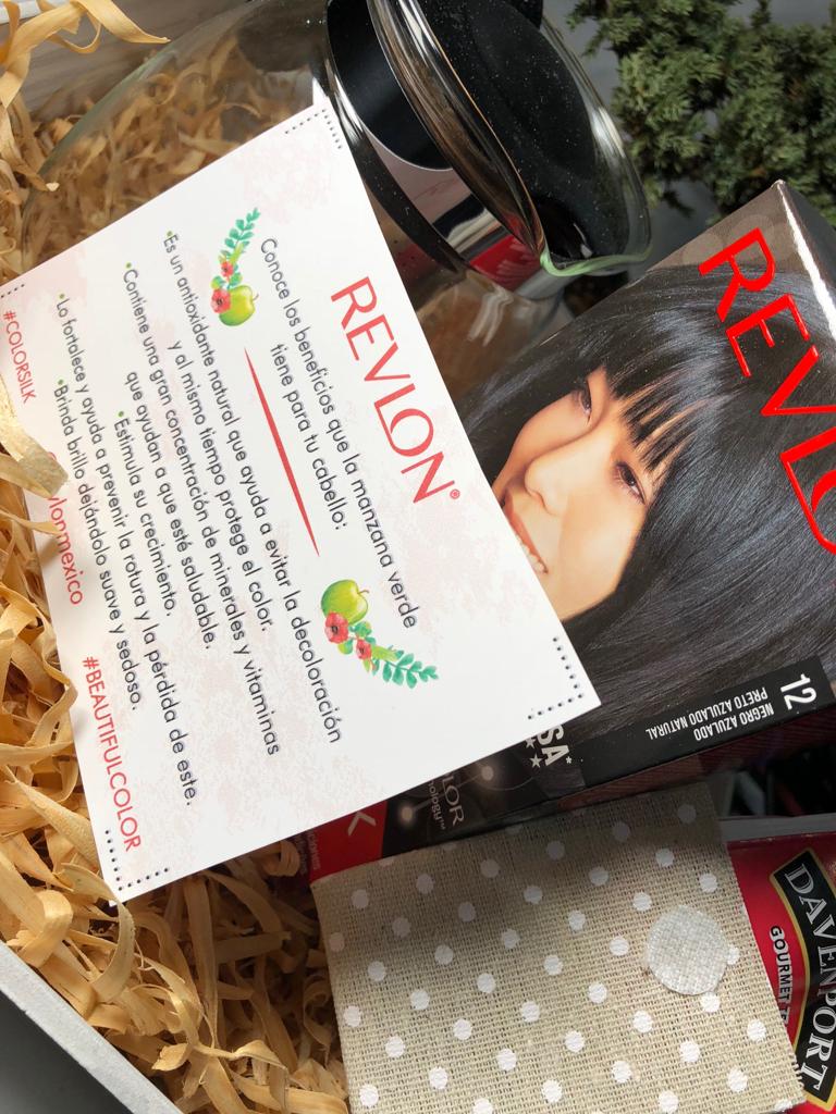 yes_estaloca's tweet image. Regalos para disfrutar de #ColorSilk #BeautifulColor 
Estar a la moda es muy simple @REVLONMexico