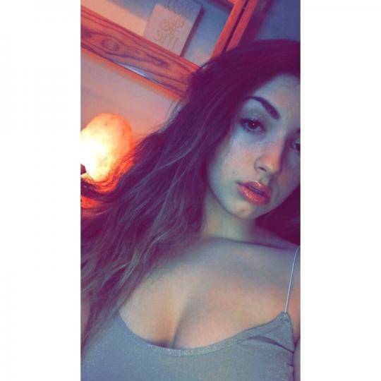 Michael254396's tweet photo. 🙌 YASSS It's time for a great show Cottoncandybb: 
https://t.co/wi4s3u5D7M https://t.co/ImImwZnNLL