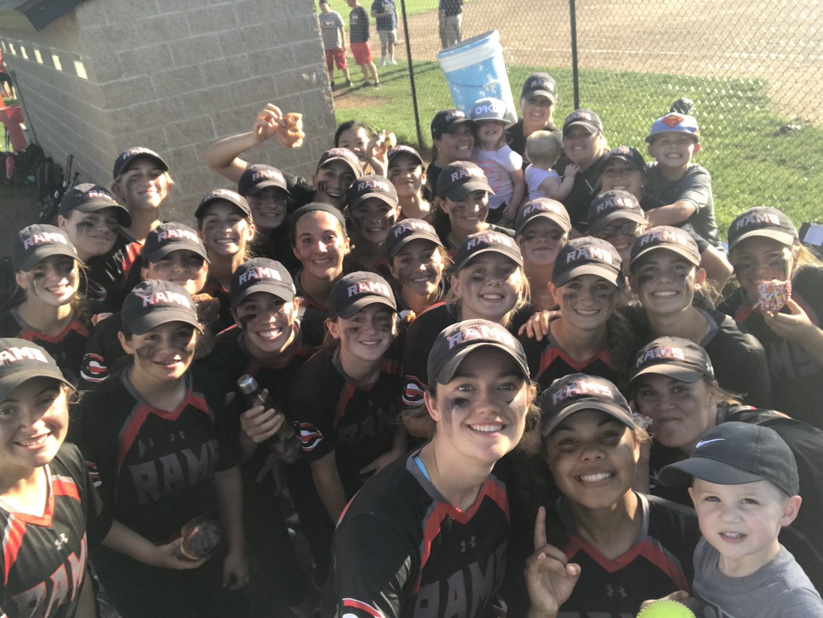 CHSRamsSoftball's tweet photo. RAMS WIN!!! #postgameselfie #coacheskids #preparation #WMGM #dohnuts #AllIN #LEETTSSSSGOOOOOOOOOOOO https://t.co/a3Ufpk9YNV