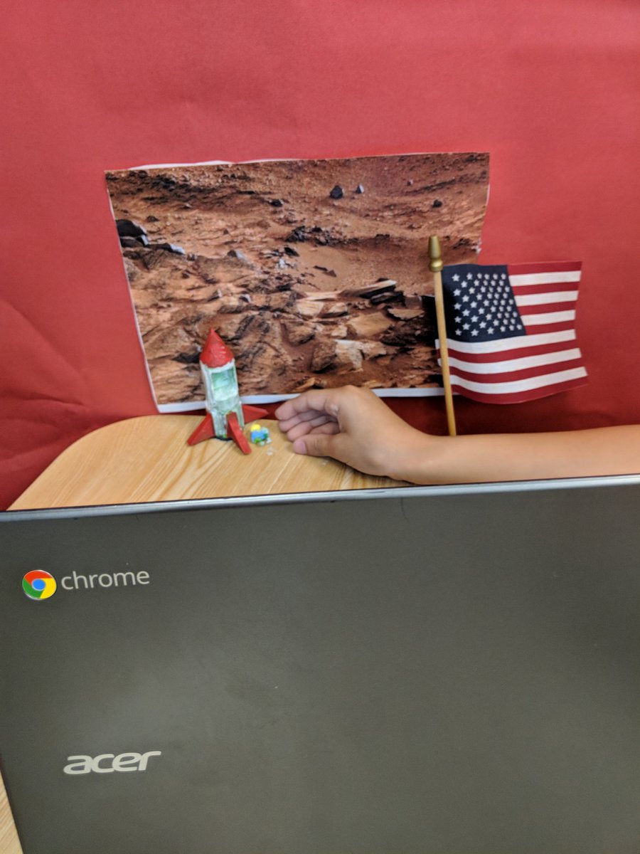 DavisN206's tweet photo. When I signed up to be a mentor, I didn't know I would learn so much! 3D printing, animation, and bonding! We are ready for the talent show! #teachinglifeisthebest
#yesthatisalittle3Dguy @conewagonesd https://t.co/89F7prc061