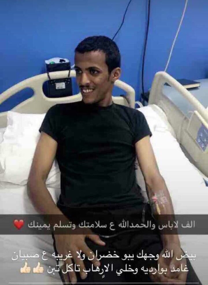 HotmilMshall's tweet photo. يا الغامدي نفخر  بمثلك وشروآك
من روس  قومً   ماتهآب ... المنآيا

شجاعتك من طيب راسك ويمنآك
وتضحك بعد ما جبت روس الخلايا

انشهد انك  ( كفو ) انته ...وخوياك
بعد  الله  أنتم  في  وطنّا ... حمايا

مشعل 🇸🇦
#الطايف_الان https://t.co/5JXkcCJqWO