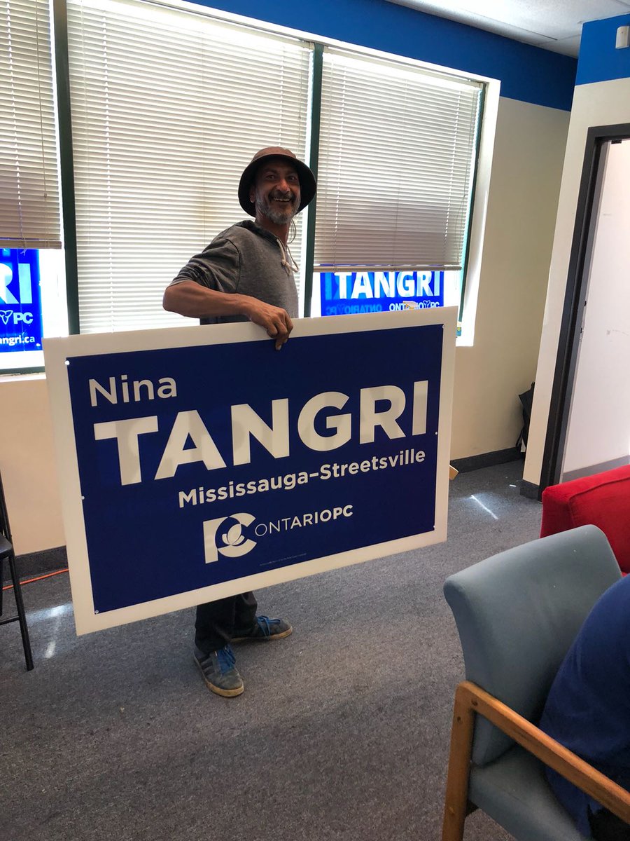 ninatangri's tweet photo. The support I am receiving #DoorKnocking #Phonebanking is unstoppable. #TeamTangri is always #workinghard for the residents of #Mississauga #Streetsville.  Together we will get #OntarioBackOnTrack #ForThePeople #pcpo https://t.co/HfqhHnUA6r