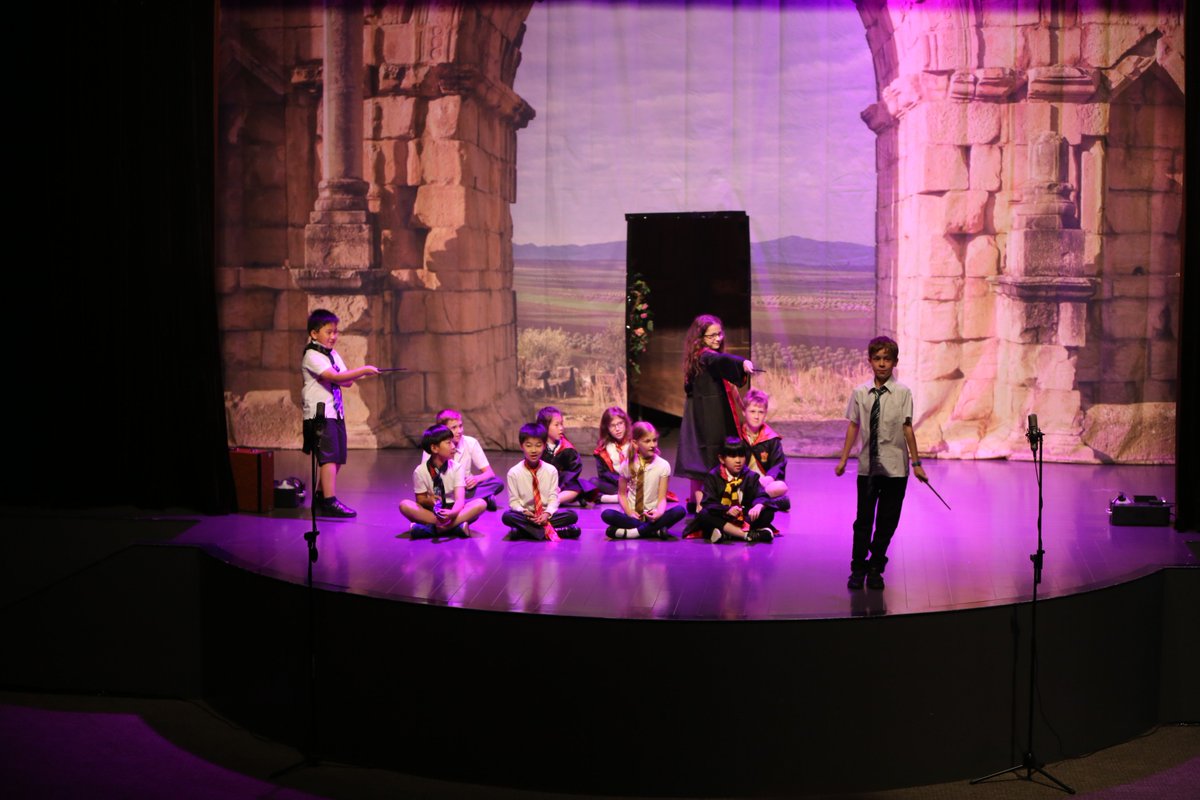 NAISPudong's tweet image. Congratulations to all of our Y3-Y6 students for a wonderful opening #performance of ‘The Amazing Tales of Beedle the Bard’ last night!
Check out the full album of the performance pictures on our Facebook page...
#Primary #Productions