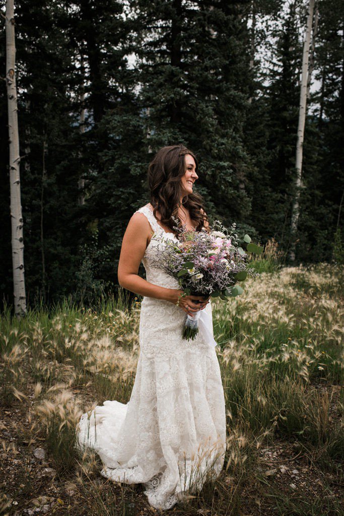savvybridalkc's tweet photo. Savvy Weddings: "All the different flowers within the lace, I felt like a wildflower blooming in the mountains." https://t.co/TSLMtsuxR8 #wedding #savvybridal #TiffanyandRyan https://t.co/bwz0HAsWCw