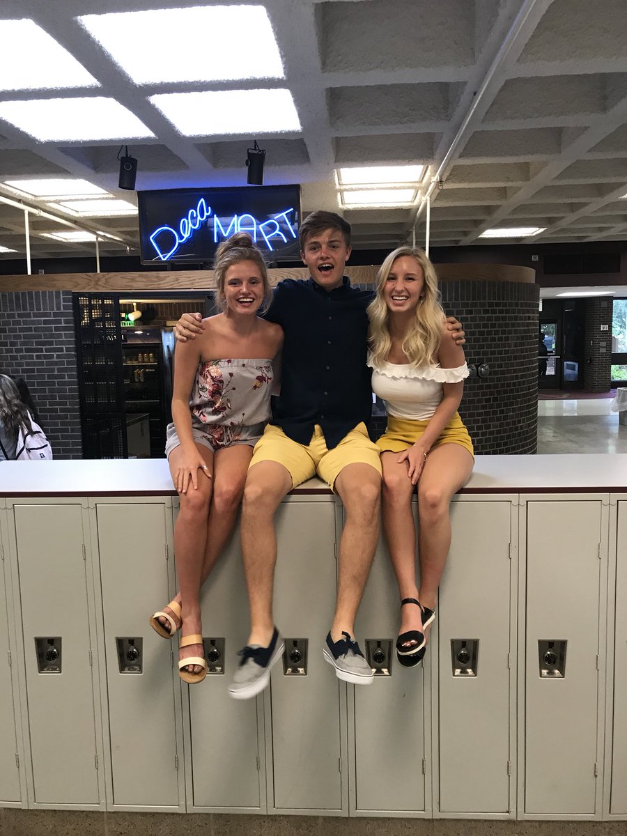MartDeca's tweet photo. &amp; we out. *mic drop* https://t.co/kIO8W1wLmA