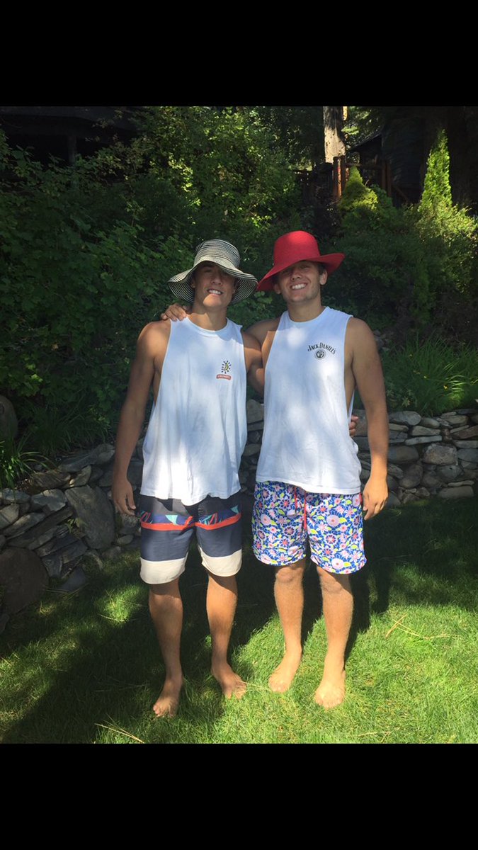 Cole_French2's tweet photo. Happy birthday nico love you brotha @nicolai_k7 👆🏻🌮#ilikestuff https://t.co/PeTJGG5Hg7