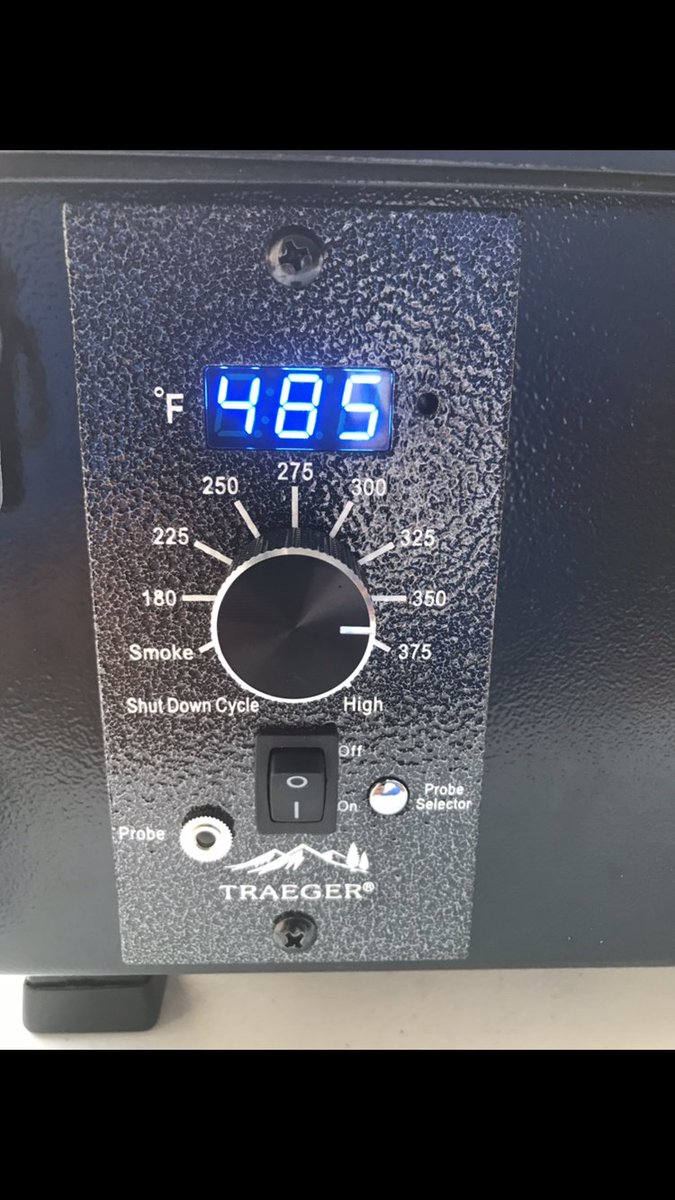 supersly52's tweet photo. Hey @TraegerGrills super disappointed in ur product, 4 calls 2 tech &amp; temps as low as 260 &amp; high as 485 set at 350! https://t.co/q6wsitZ1Jg