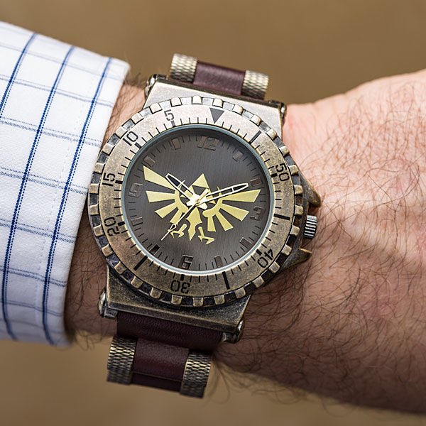 nintencollect's tweet photo. The #DailyGameWear for the second and final #WedNESday of our #ZeldaWeeks is this Legend of #Zelda Leather Watch; Exclusive to @ThinkGeek!
Check it out and you TOO can be the #HeroOfTime!! 😂
https://t.co/TbpYToeSGm https://t.co/RwTk8Y8uat