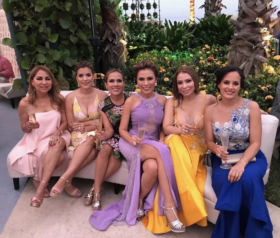ArboledaMaa's tweet photo. Fin de semana de matrimonio 🎩 👰 #JuezLasso #Luliyfredy https://t.co/2dTIyovBws