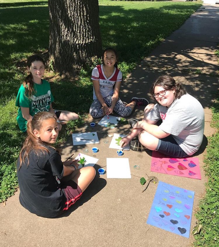 piercecityms's tweet photo. Summer school at PCMS...day #2! 💚☀️ https://t.co/e7drUJTxj9