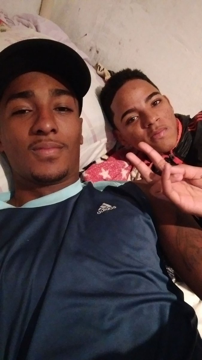 Tremdo23's tweet photo. nós ta ai ✌️🔴⚫ https://t.co/fYnKnOOWz8