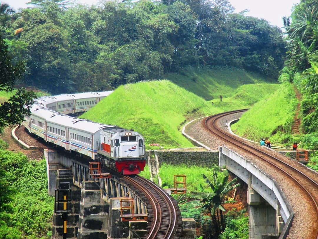 Kereta Api Indonesia tweet media