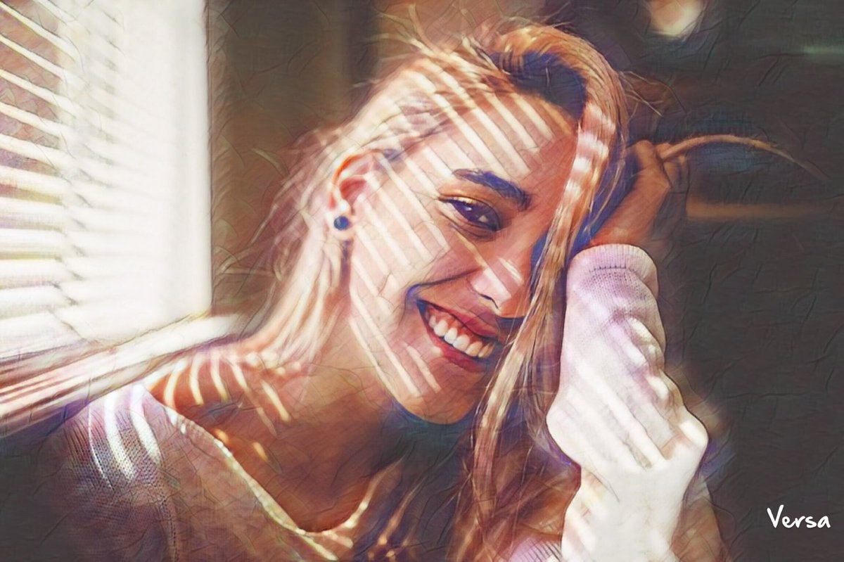 makaronapp's tweet photo. Don’t forget to smile today 😊
(cttoo)
#laugh #smile #behappy #portrait #photography #versaapp #versapic #edit https://t.co/UNb0vPbKQx