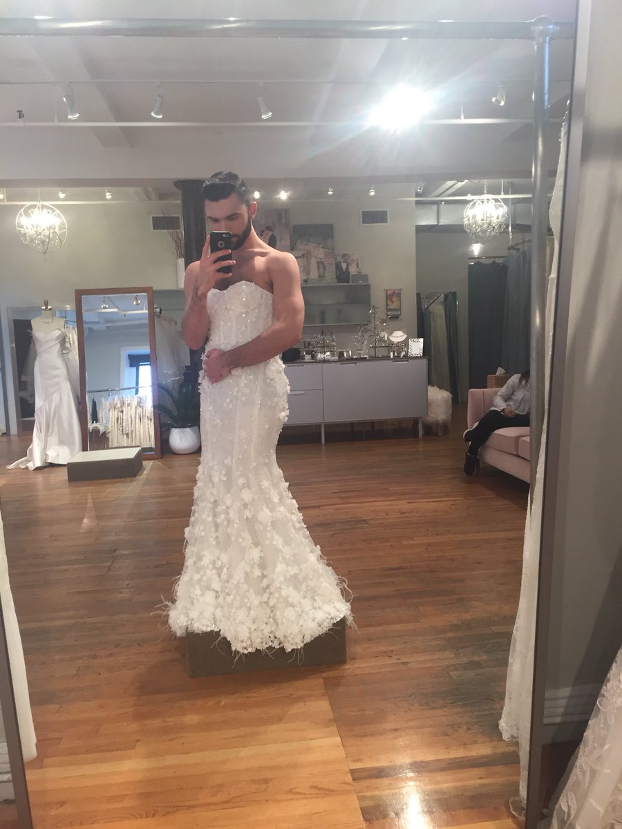 CGGuy44's tweet photo. Me: okay this is just a date don't fall in love okay

Guy: h---

Me: https://t.co/m3jaED8vUC