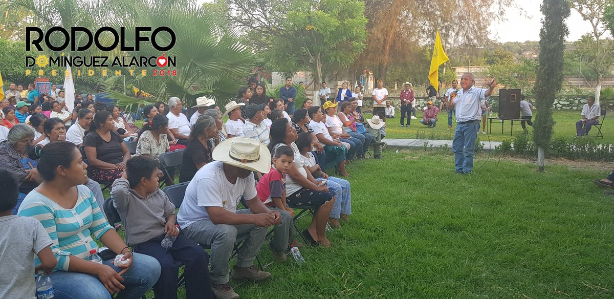 rodolfo_dom's tweet photo. Hoy en  #Ahuaxtla asumimos el compromiso de que autoridades y sociedad trabajaremos para sacar adelante todas las necesidades.

#YoPorBobas #PorqueNosConocemos #SigamosAdelante #PRD #PSD https://t.co/xLTMrAyejz