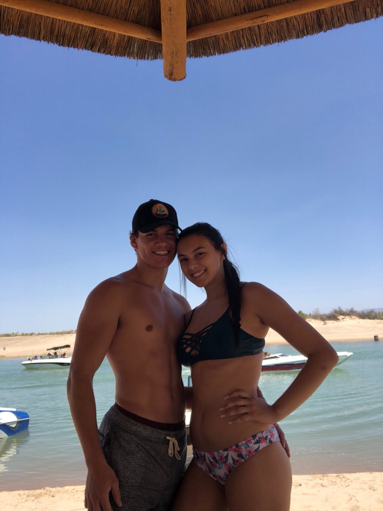brian23ramirez's tweet photo. Just because I wanna go back 😍❤️ @taylorxflorez https://t.co/CggKUgwAt0