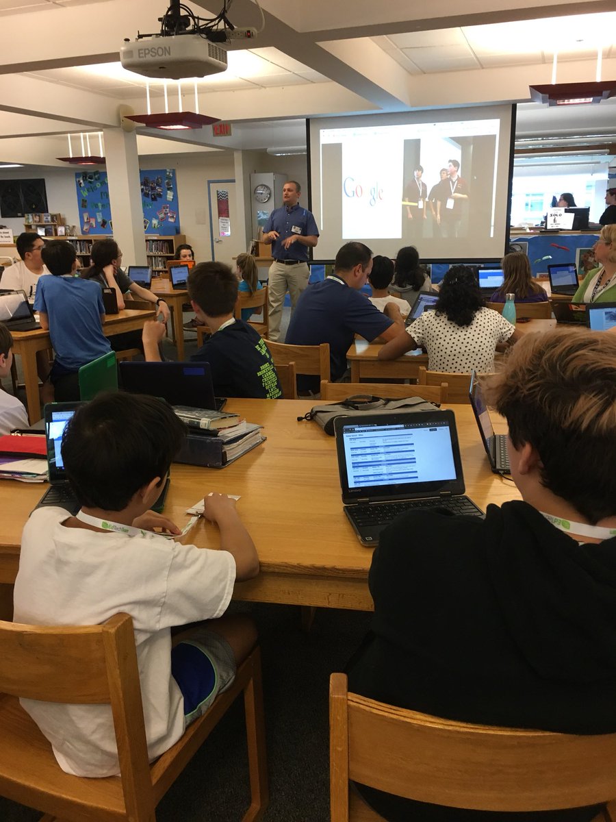 fkompar's tweet image. Our Innovator Academy helps students set up shop to become our new student digital leaders with their own branding, logo, name, site, domain and great new skills.  Thnx to @kernkelley from @edtechteam @mb_cloutier @MBEllisl #wiltonwayct #readyaccess