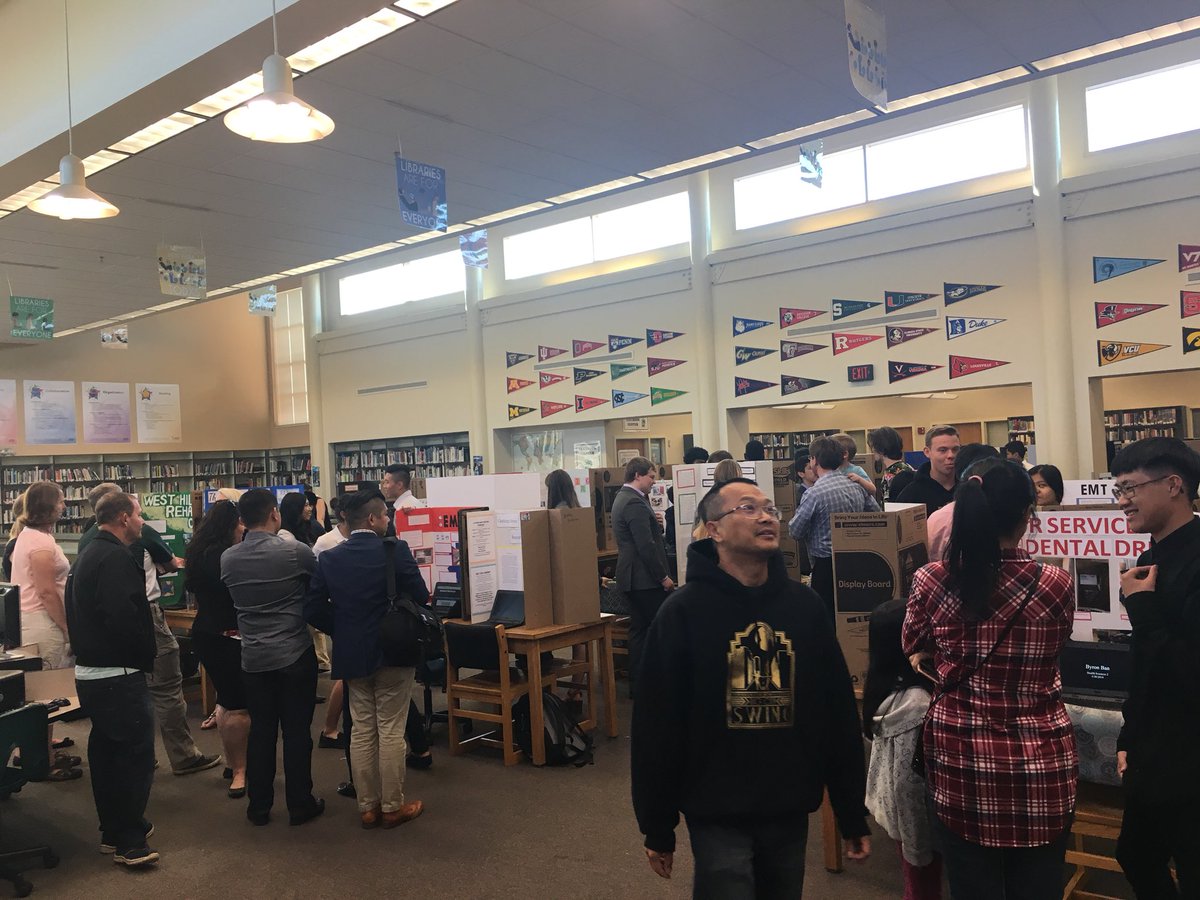 HSD_CCP's tweet photo. Century Sr Showcase Night #Careerandcollegeready https://t.co/mN7kGGHOOf
