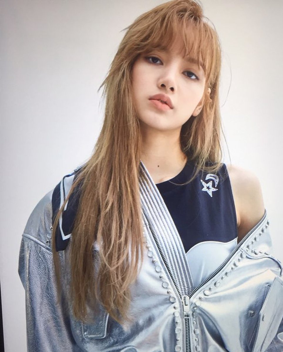 Resultado de imagen para blackpink lisa photoshoot