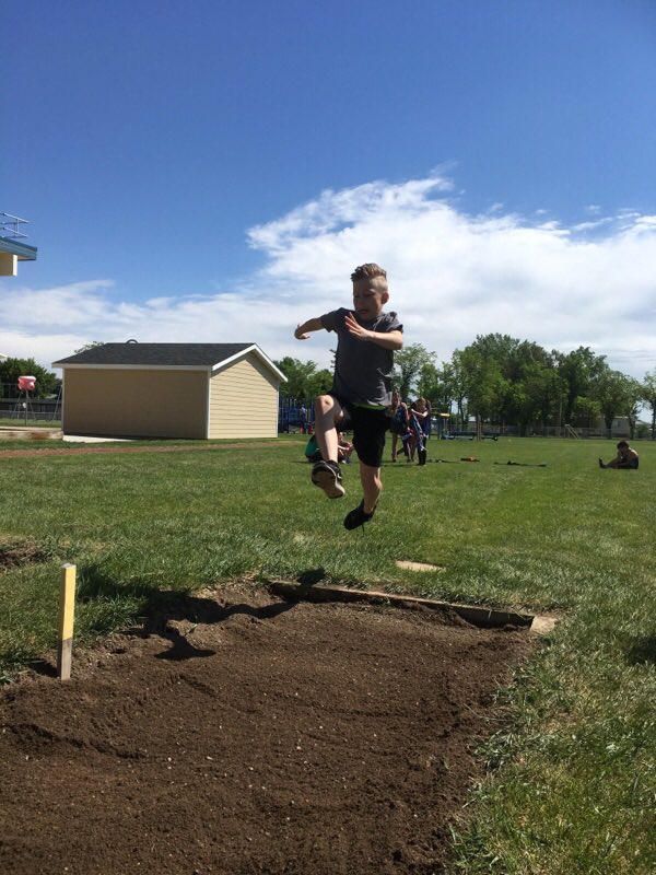 We had a fantastic track and field day. Thank you to all of our parents who helped make this event possible!