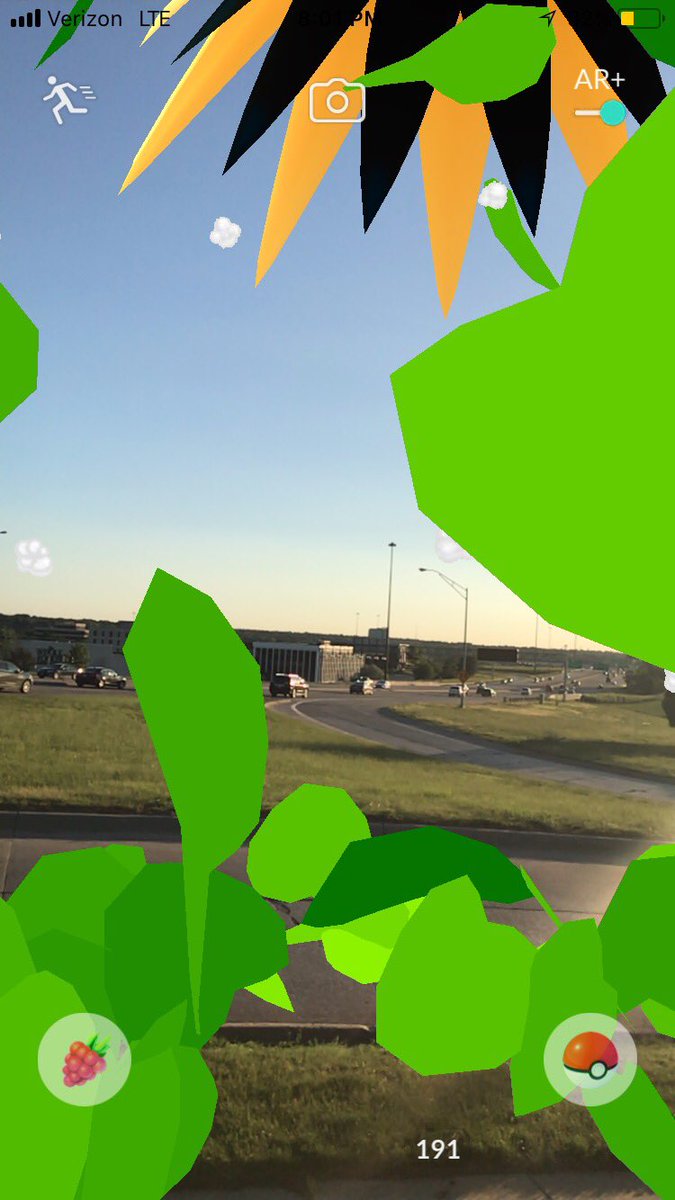 sara_snacks's tweet image. In Omaha for work this week... my stupid Zapdos won’t behave for #ExpertHandler status 😿😹💥✨