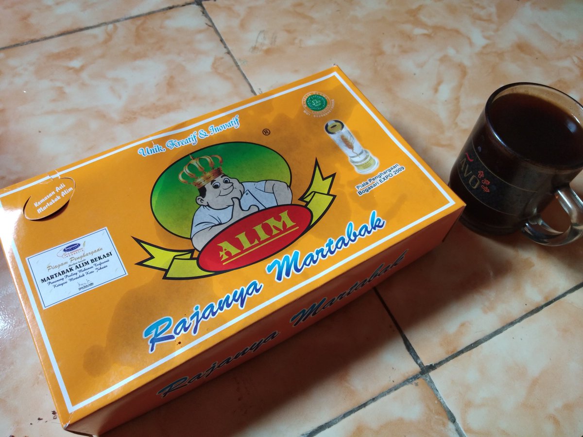 unik0108's tweet photo. Semalam hbs beli martabak blm sempat dimakan.. https://t.co/9orLK3uNAC