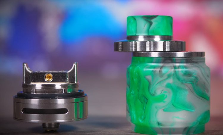 ElegoMall's tweet photo. Vandy Vape Triple V2 RTA vs TRIPLE 28 RTA
Multiple airflow holes, dense flavor
More★https://t.co/wdyoVJQgWT
#elegomallcom #vandyvape #vandyvapes #triple28 #triplerta #vandyvapetriplev2 #rta #vape #vaping https://t.co/lsOXDQXOAk