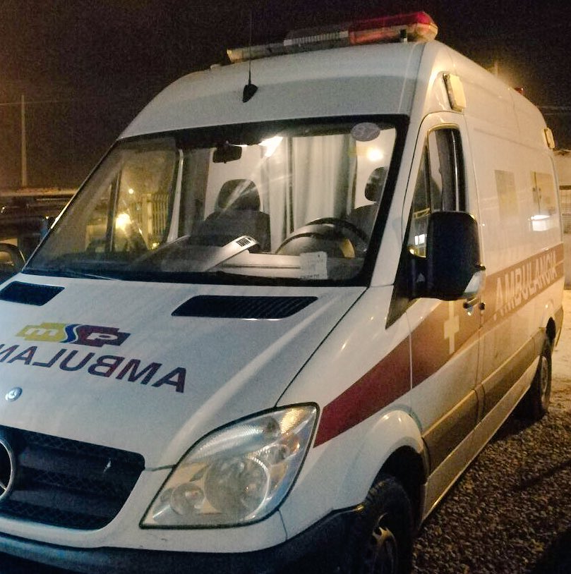 Salud_Loja's tweet photo. #Loja| En sector Jipiro Alto se género emergencia ambiental, por aparente derrame de material tóxico, como @Salud_Ec, protegemos la salud de los afectados que fueron atendidos de manera oportuna con atención prehospitalaria y trasladados a @HIAyoraLoja, nos mantenemos atentos. https://t.co/8CSJQ08h4L