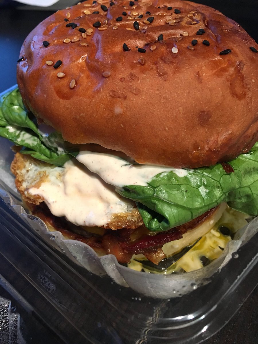 BenEng18's tweet photo. @BRGRBELLY Thank you for the $5 off birthday coupon which afforded this beauty with $5 Burger Madness this month! The House of Rising Sun! https://t.co/aJPfPxQzig