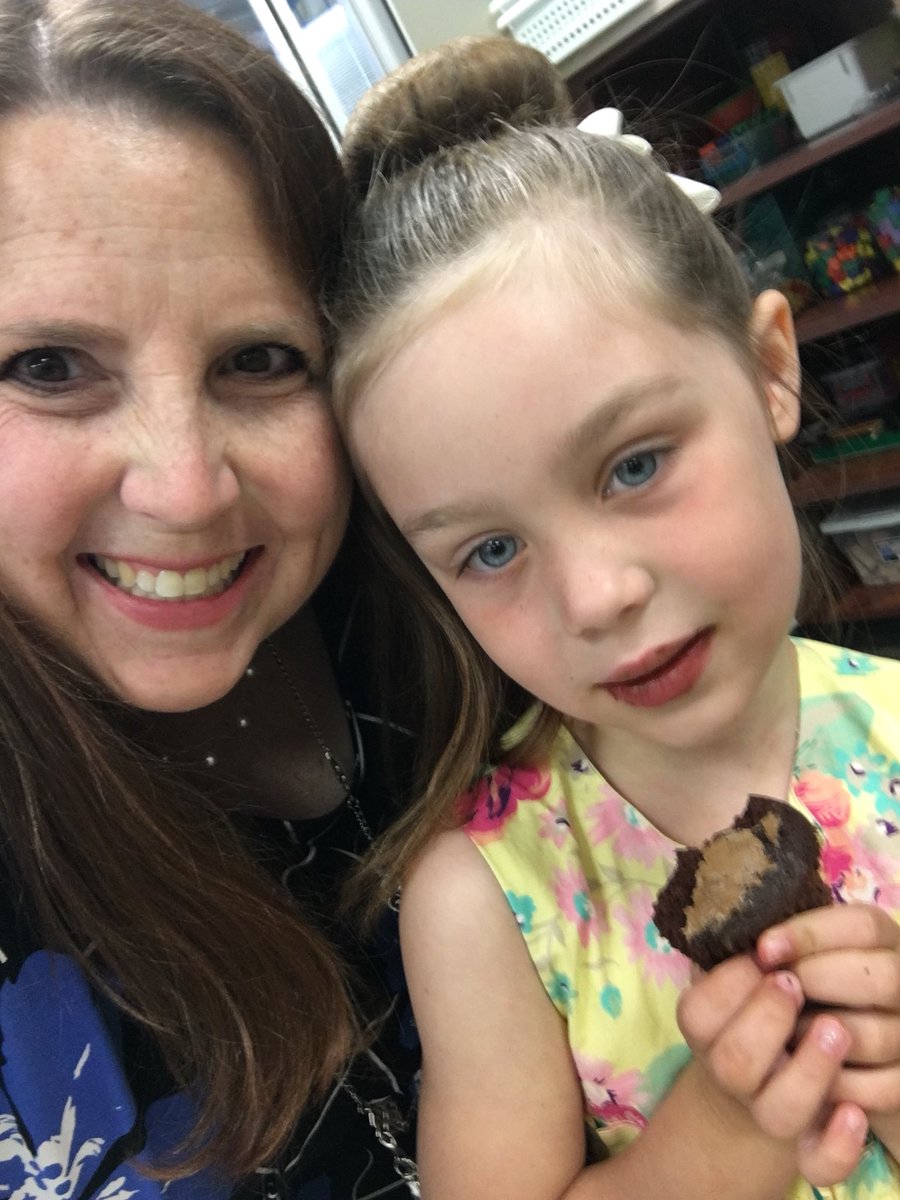 LAERomer's tweet photo. My first cry fest of the week! Kinder littles celebrates today with our awesome T’s and families! They’re growing up. #JCTChallengeAccepted #drcrybaby #blessedprincipal https://t.co/FiQJ9O8Qbu